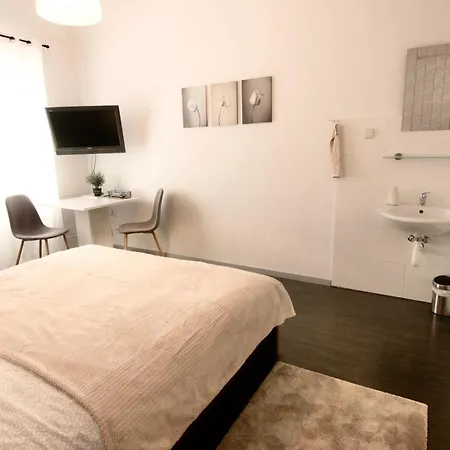 Affittacamere Centre - 1 With Shared Bathroom