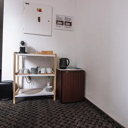 Centre - 1 With Shared Bathroom